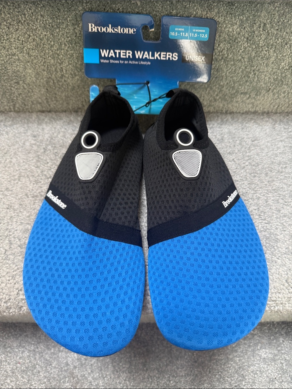 NWT Brookstone Water Walkers Shoes